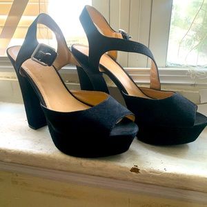 Black Candies Platform Block Heel. Size 8.5.